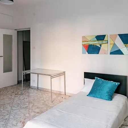 Casa Levante - * バーリ